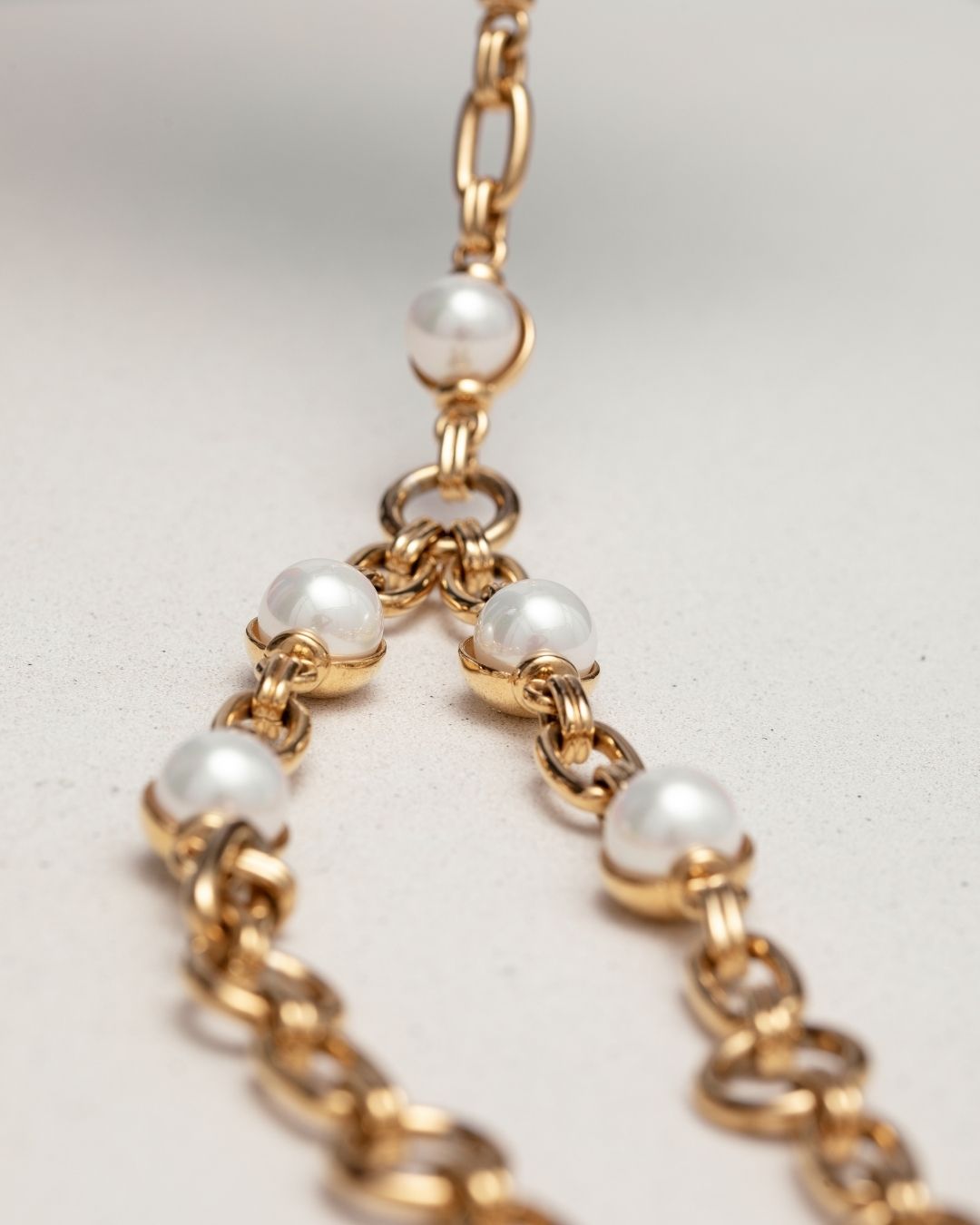 FRESHWATER PEARL AMBROSE LARIAT