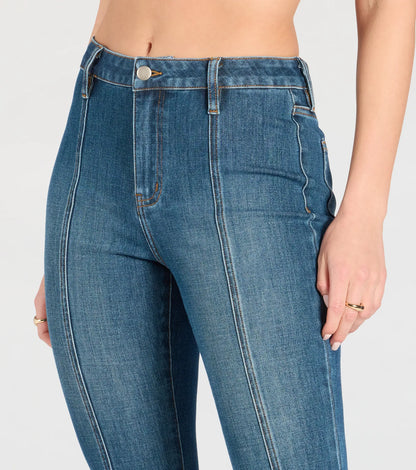 All Day Vibe Mid-Rise Denim Capri Pants