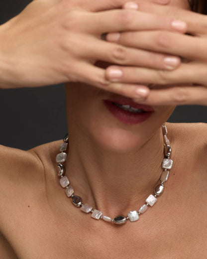 FRESHWATER PEARL PINA NECKLACE SILVER