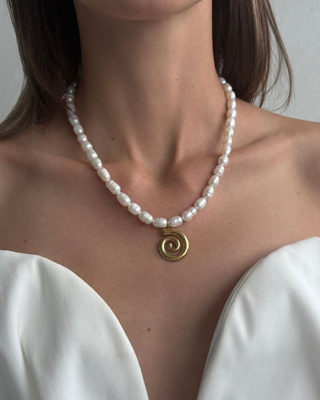 FRESHWATER PEARL ATHENA NECKLACE
